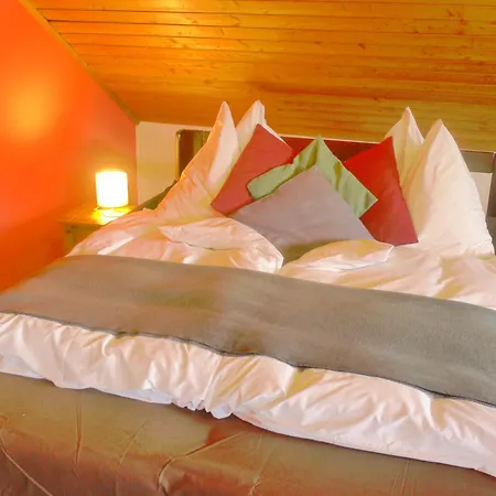 Spacious In Hausbellevue With Balcony And Panoramic Mountain Aspect * Sankt Michael im Lungau