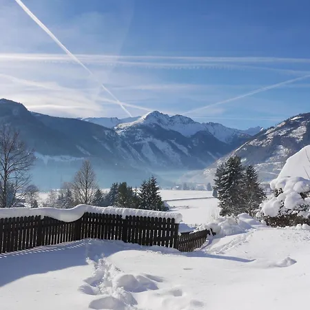 Spacious In Hausbellevue With Balcony And Panoramic Mountain Aspect