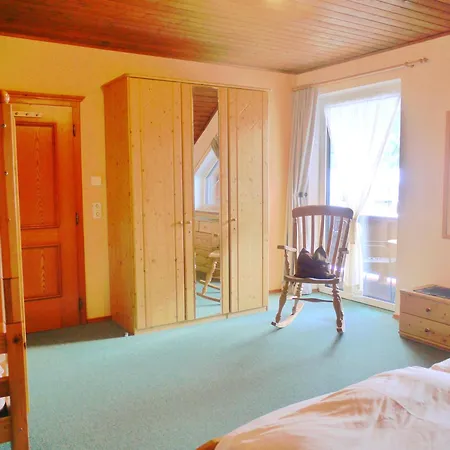 Apartment Spacious In Hausbellevue With Balcony And Panoramic Mountain Aspect Sankt Michael im Lungau